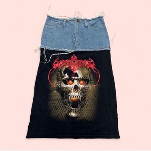 Grunge Frayed Denim Skirt with Skull Graphic